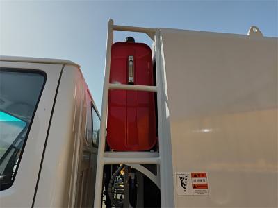 Isuzu 100P 7cbm rear loader truck