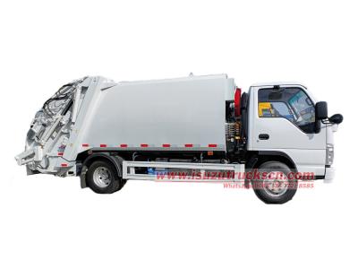 Isuzu 100P 7cbm rear loader truck