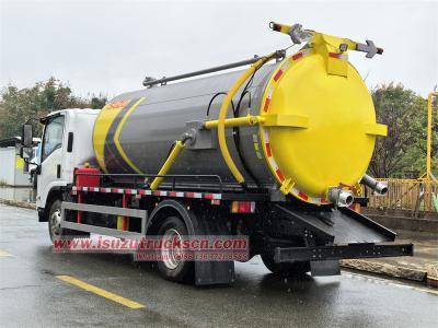 Isuzu 700P 8CBM vacuum suction truck