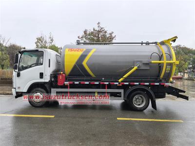 Isuzu 700P 8CBM vacuum suction truck