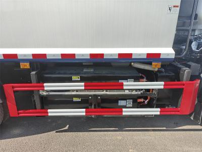 Isuzu EVM600 6cbm electric rear loader truck