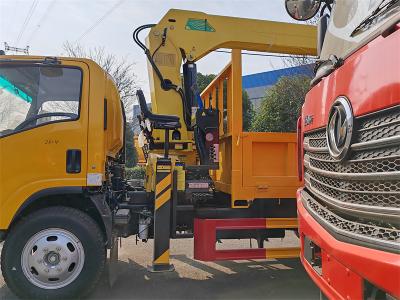 Isuzu 700P RHD truck mounted crane