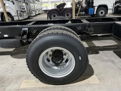 Isuzu FVR GIGA 4x2 chassis