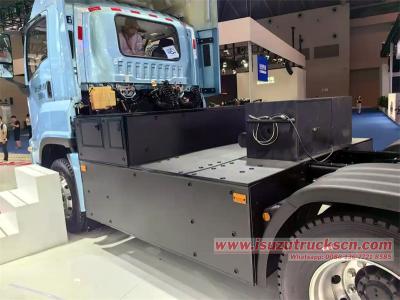 Isuzu Electricity tractor head with 352kWh