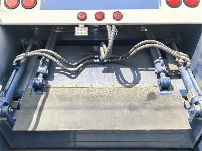 Isuzu 10 cbm hydraulic compaction truck