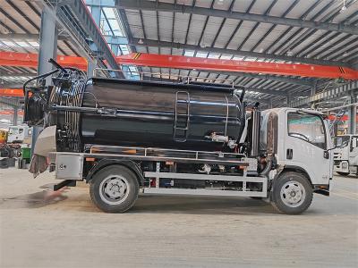 Isuzu NPR 700P 8000 liters combined jetting truck