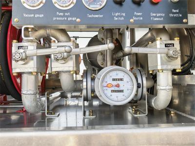 Isuzu FTR GIGA 10000L aircraft refueling truck