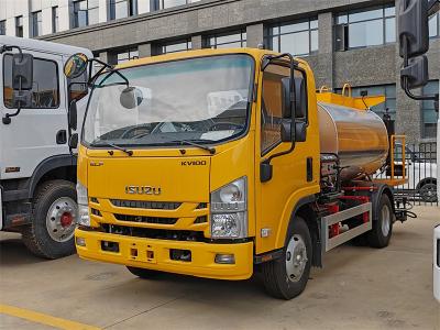 ISUZU 4,000 liters asphalt distributor truck