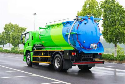 Isuzu 10000 liters vacuum tanker truck