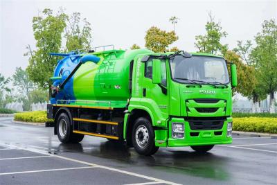 Isuzu 10000 liters vacuum tanker truck