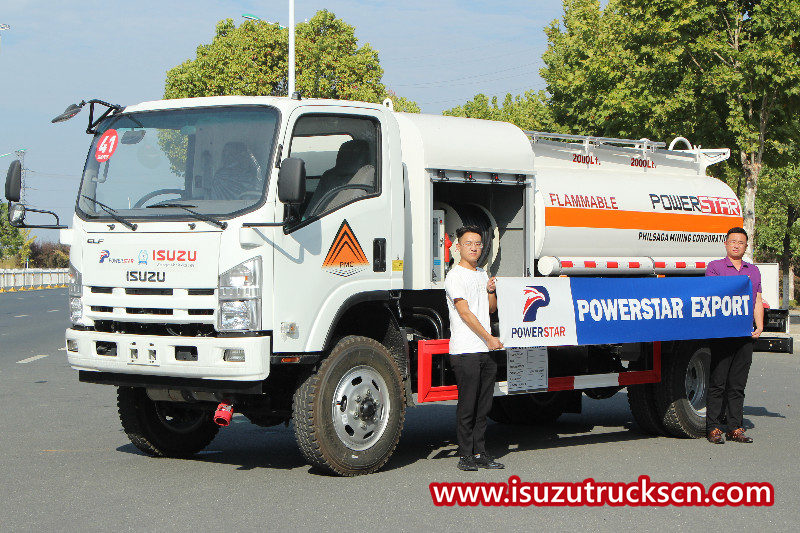 ISUZU All wheel drive NPR 4000L fuel tank truck is deliveried to Philippines