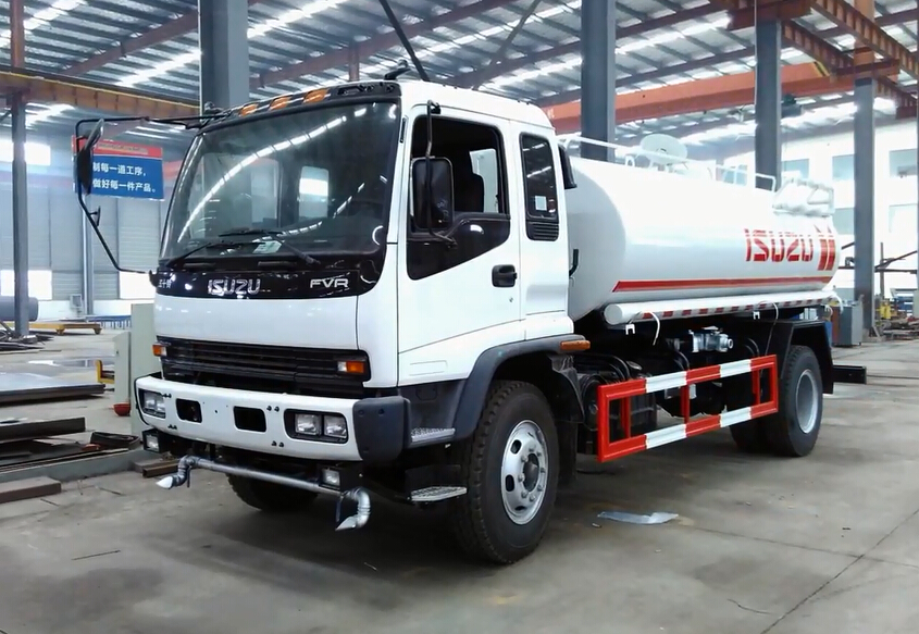 Isuzu FVR FTR Water Bowser sprinkler truck Japanese water tank lorry