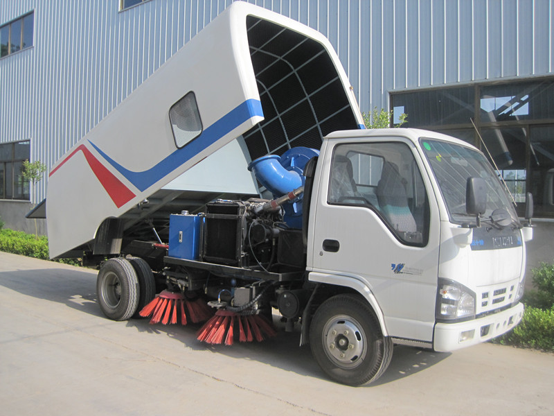 Nigeria custom made ISUZU road cleaning vehicle price of road sweeper truck 