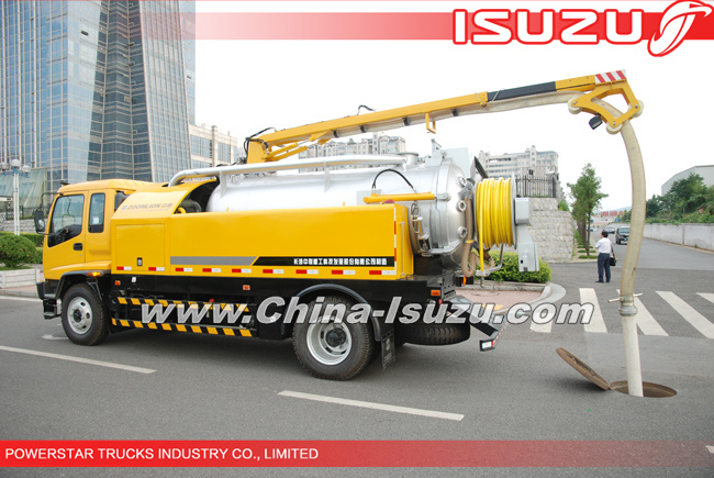 8000L FVR ISUZU combined vacuum flushing truck for sewer unblocking and cleaning