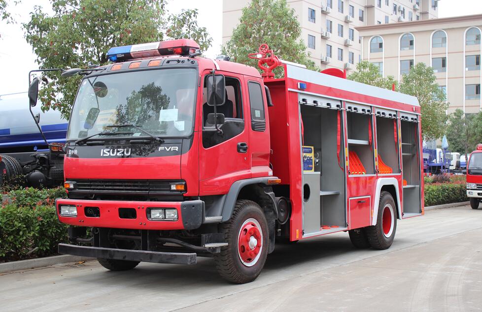 5000L Foam Fire Vehicle with Isuzu FVR chassis