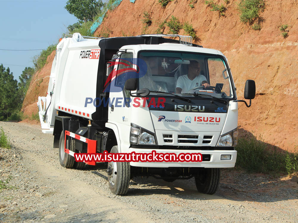 Advantages of Isuzu 600P compactor trash truck