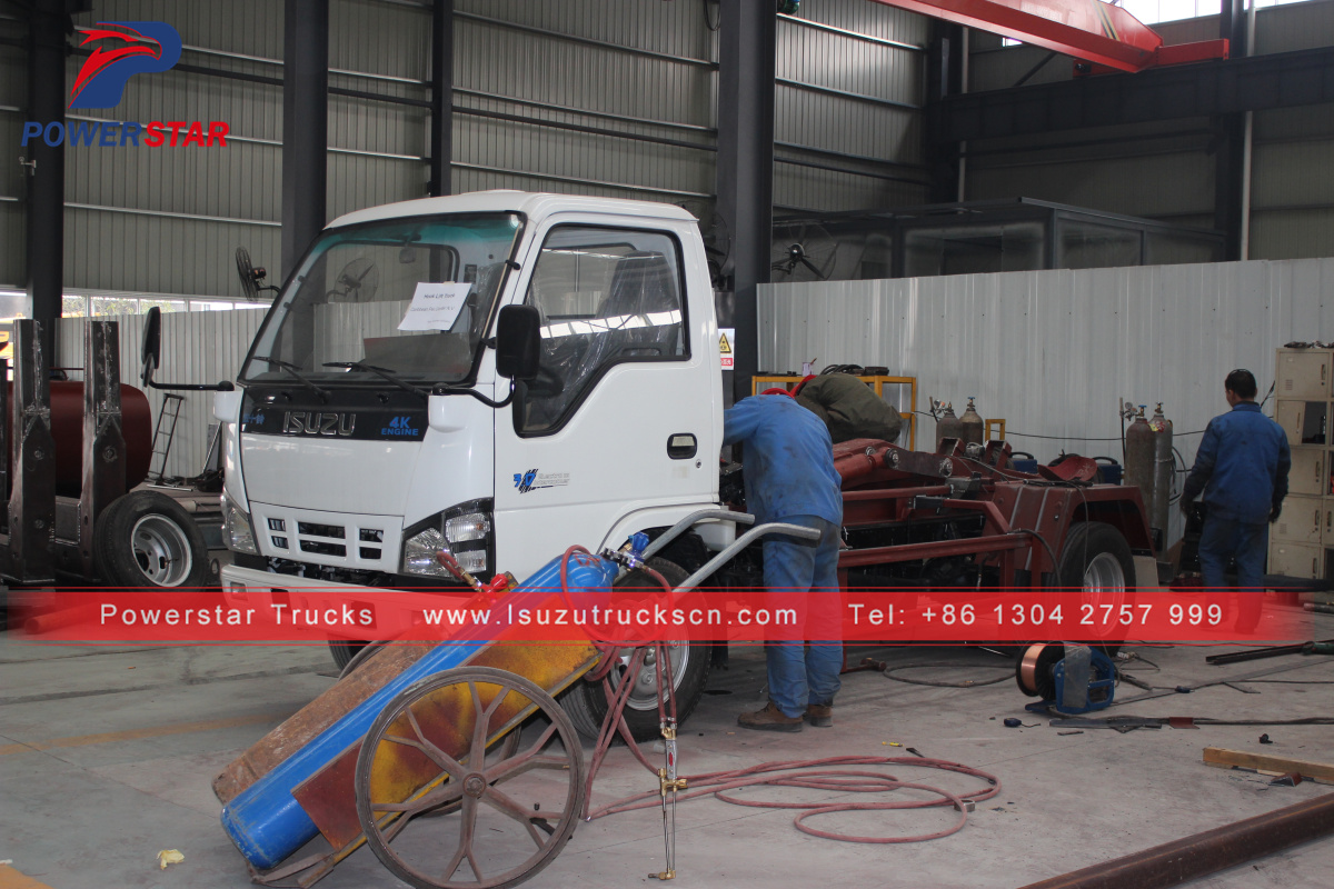 Mini 3tons hook lift garbage collection truck Isuzu