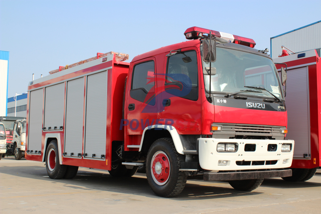 Powerstar Truck 5000L Foam Fire Vehicle with Isuzu FTR chassis